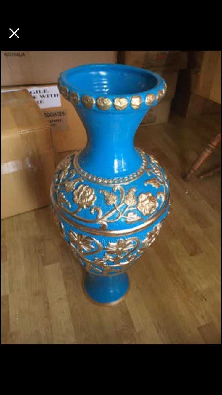Decorative Flower Vase - Image 3
