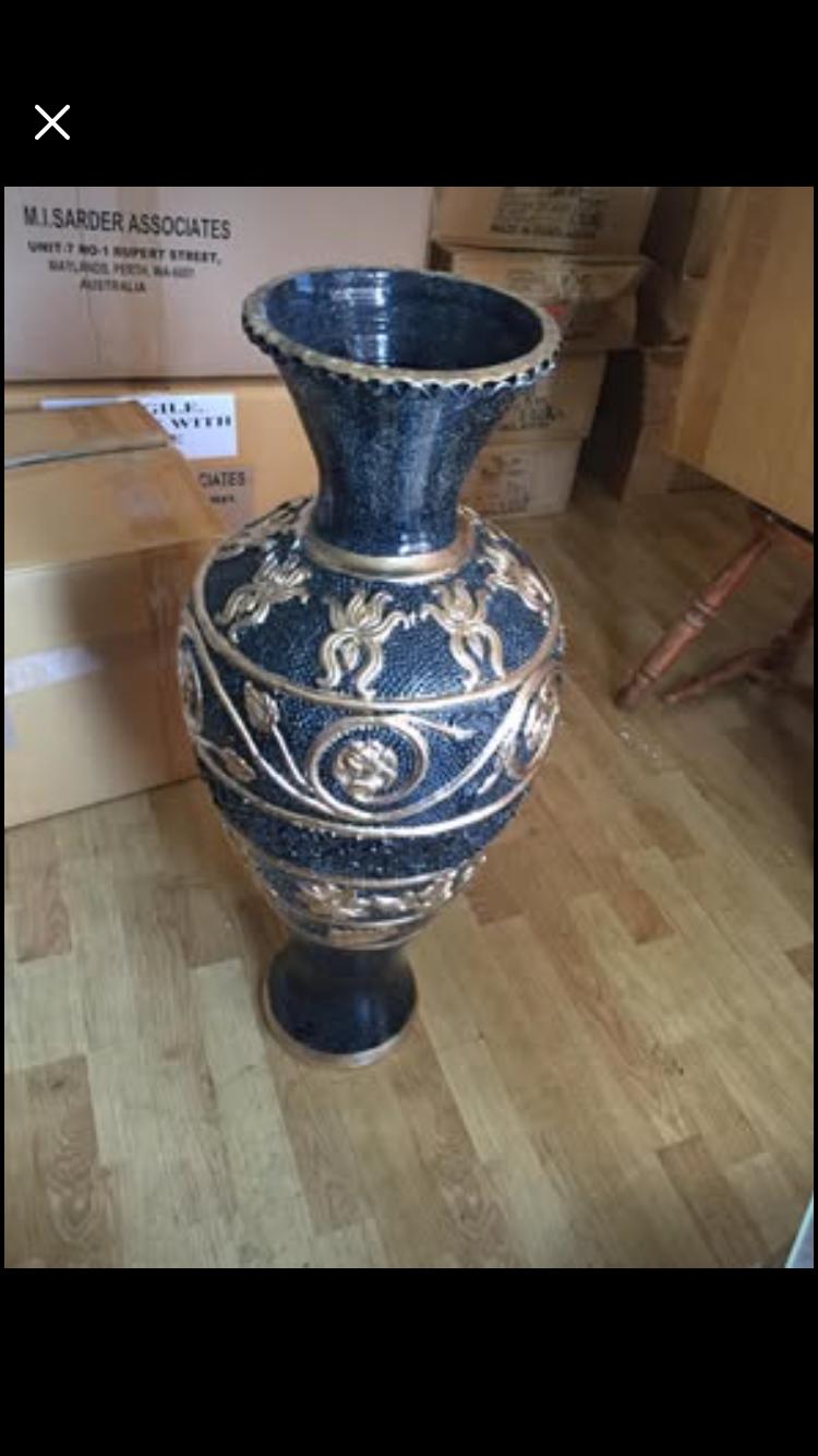 Decorative Flower Vase - Image 5